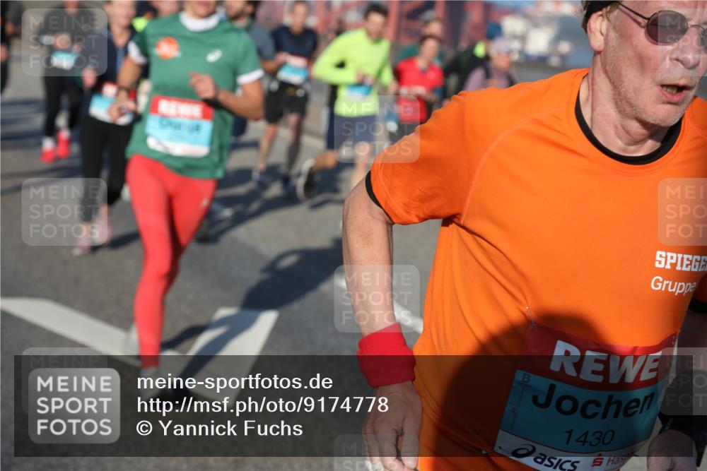 03.10.2025 - Köhlbrandbrückenlauf Yannick Fuchs http://msf.ph/oto/9174778 03.10.2025 08:43:57 Position 2 1430 meine-sportfotos.de