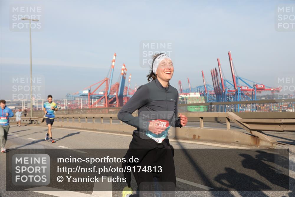 03.10.2025 - Köhlbrandbrückenlauf Yannick Fuchs http://msf.ph/oto/9174813 03.10.2025 08:44:17 Position 2 1583 meine-sportfotos.de