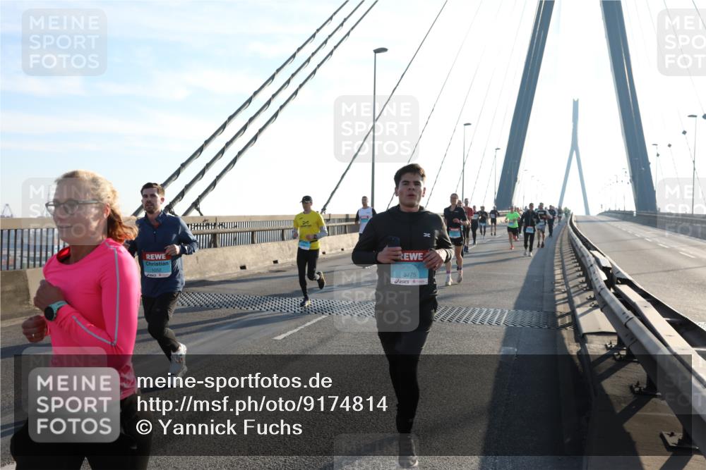 03.10.2025 - Köhlbrandbrückenlauf Yannick Fuchs http://msf.ph/oto/9174814 03.10.2025 08:23:15 Position 1 3775 meine-sportfotos.de