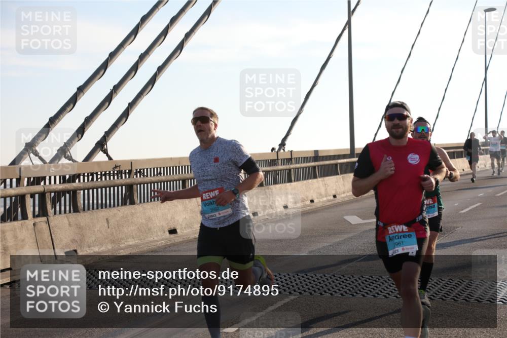03.10.2025 - Köhlbrandbrückenlauf Yannick Fuchs http://msf.ph/oto/9174895 03.10.2025 08:23:28 Position 1 3592, 961 meine-sportfotos.de