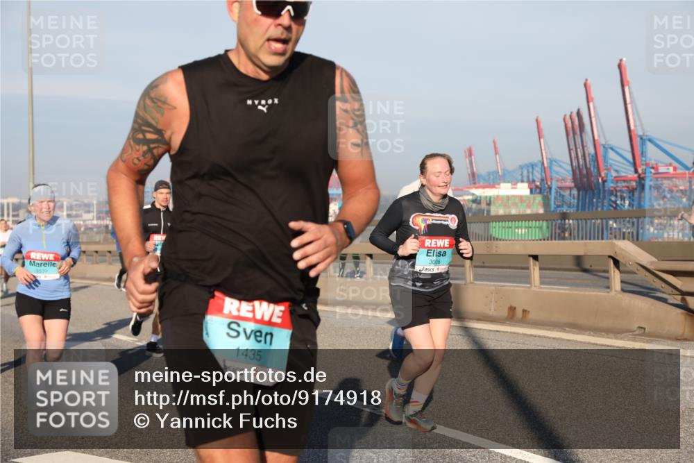 03.10.2025 - Köhlbrandbrückenlauf Yannick Fuchs http://msf.ph/oto/9174918 03.10.2025 08:44:30 Position 2 3539, 1435, 3006 meine-sportfotos.de