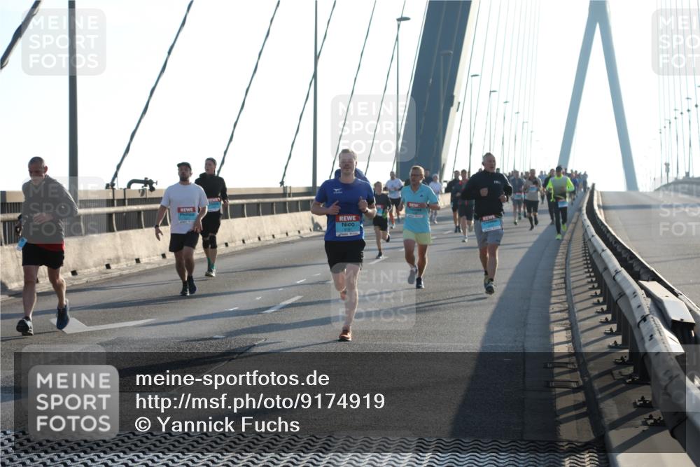 03.10.2025 - Köhlbrandbrückenlauf Yannick Fuchs http://msf.ph/oto/9174919 03.10.2025 08:23:33 Position 1  meine-sportfotos.de
