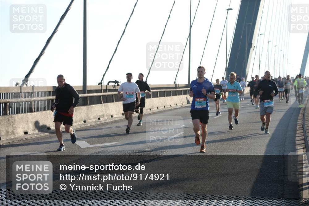 03.10.2025 - Köhlbrandbrückenlauf Yannick Fuchs http://msf.ph/oto/9174921 03.10.2025 08:23:33 Position 1  meine-sportfotos.de