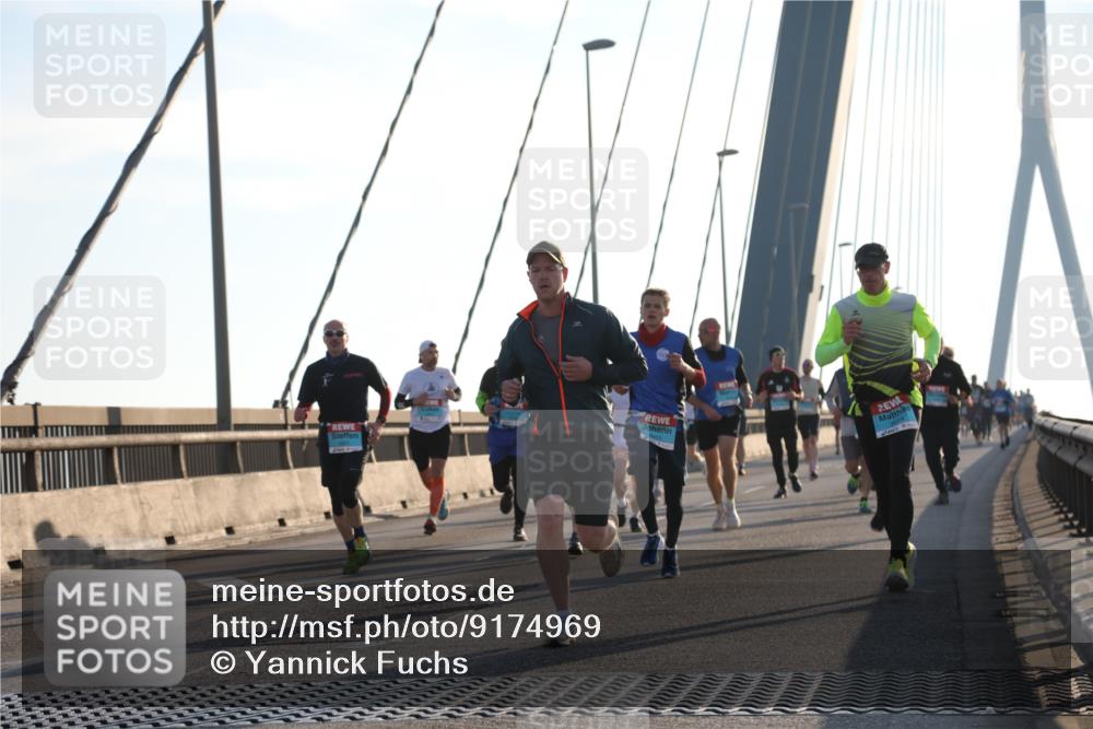 03.10.2025 - Köhlbrandbrückenlauf Yannick Fuchs http://msf.ph/oto/9174969 03.10.2025 08:23:40 Position 1  meine-sportfotos.de
