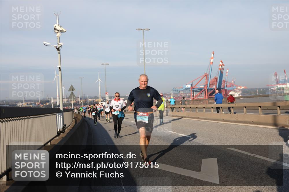 03.10.2025 - Köhlbrandbrückenlauf Yannick Fuchs http://msf.ph/oto/9175015 03.10.2025 08:44:38 Position 2  meine-sportfotos.de