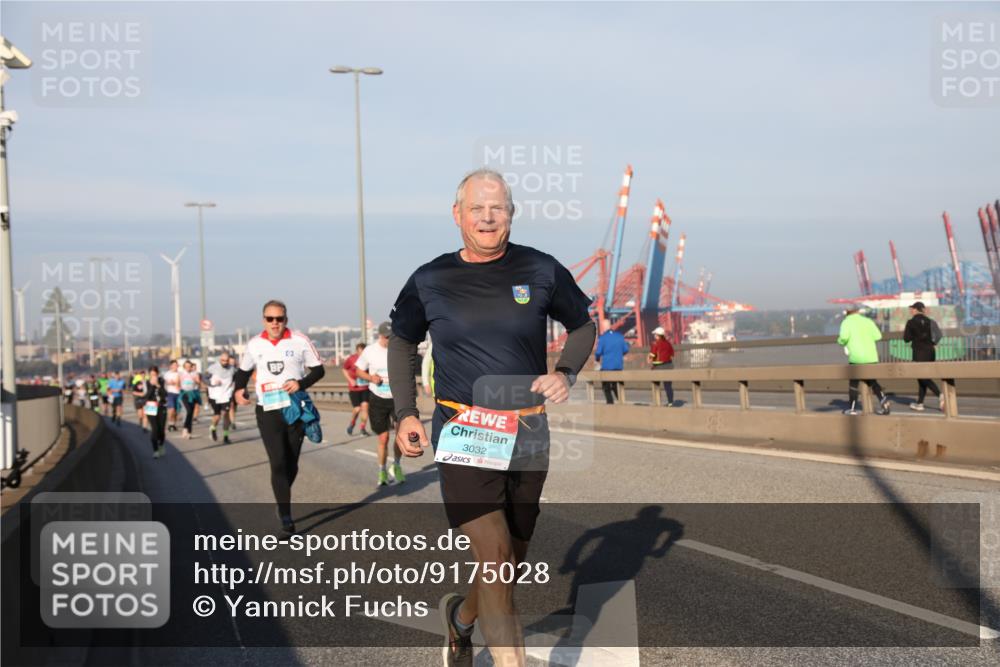 03.10.2025 - Köhlbrandbrückenlauf Yannick Fuchs http://msf.ph/oto/9175028 03.10.2025 08:44:39 Position 2 3032 meine-sportfotos.de
