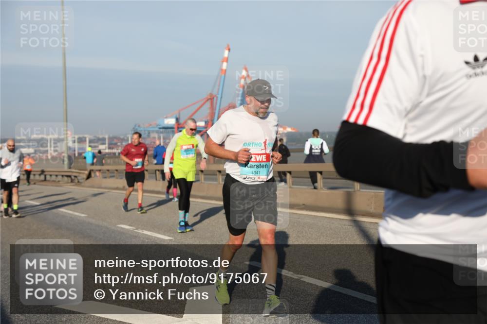 03.10.2025 - Köhlbrandbrückenlauf Yannick Fuchs http://msf.ph/oto/9175067 03.10.2025 08:44:42 Position 2 1341 meine-sportfotos.de