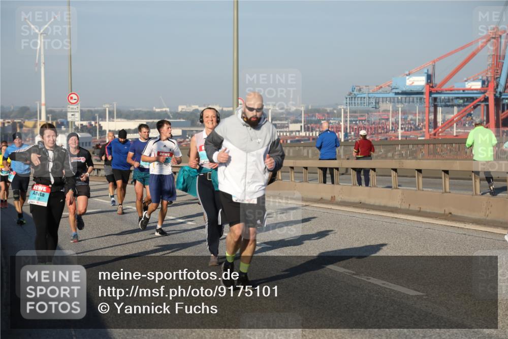 03.10.2025 - Köhlbrandbrückenlauf Yannick Fuchs http://msf.ph/oto/9175101 03.10.2025 08:44:44 Position 2 1679 meine-sportfotos.de