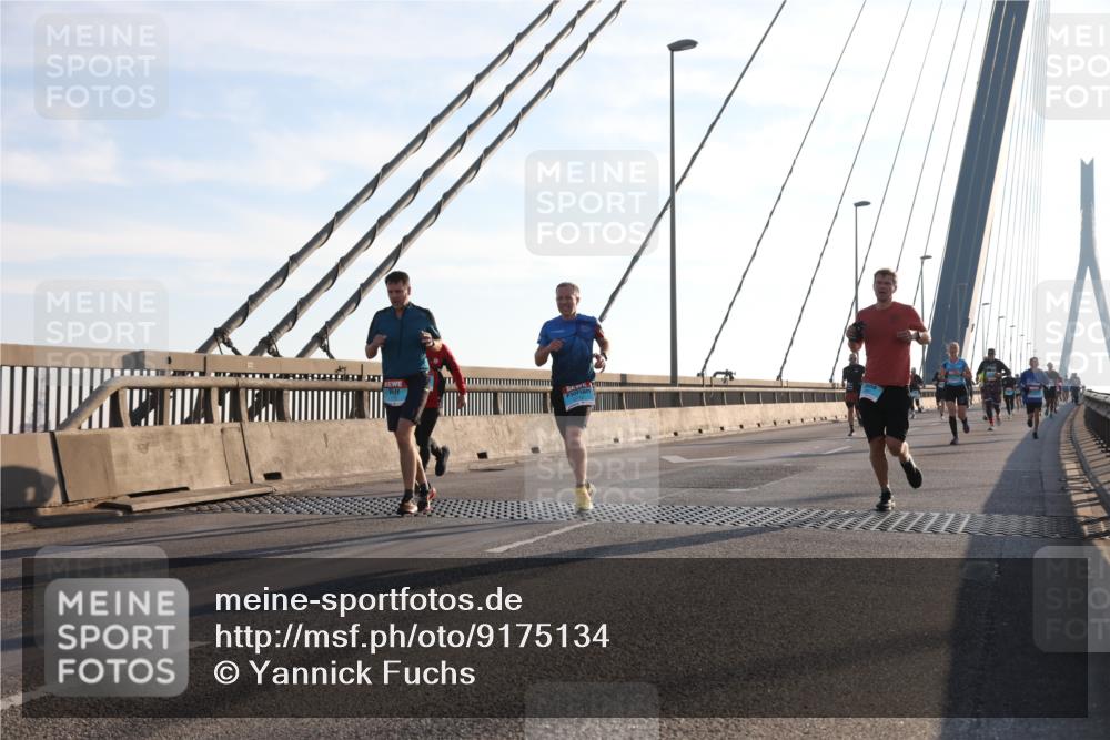 03.10.2025 - Köhlbrandbrückenlauf Yannick Fuchs http://msf.ph/oto/9175134 03.10.2025 08:23:52 Position 1  meine-sportfotos.de