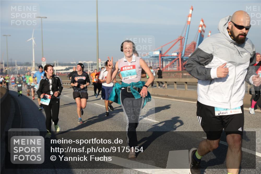 03.10.2025 - Köhlbrandbrückenlauf Yannick Fuchs http://msf.ph/oto/9175154 03.10.2025 08:44:47 Position 2 3818 meine-sportfotos.de