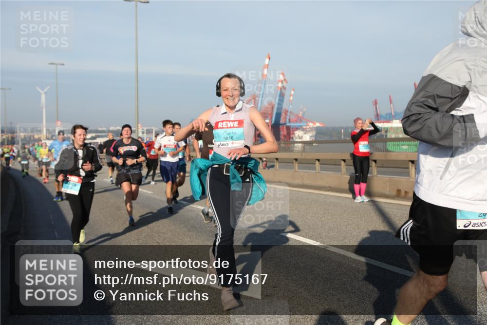 03.10.2025 - Köhlbrandbrückenlauf Yannick Fuchs http://msf.ph/oto/9175167 03.10.2025 08:44:48 Position 2 3818, 20 meine-sportfotos.de