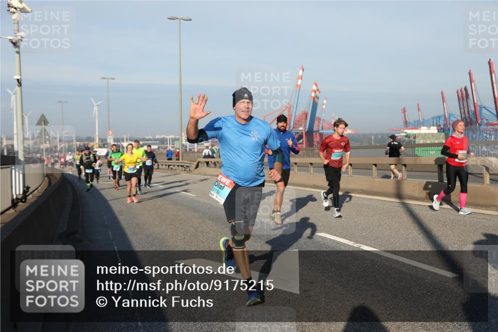 03.10.2025 - Köhlbrandbrückenlauf Yannick Fuchs http://msf.ph/oto/9175215 03.10.2025 08:44:52 Position 2 2730, 2015, 20 meine-sportfotos.de