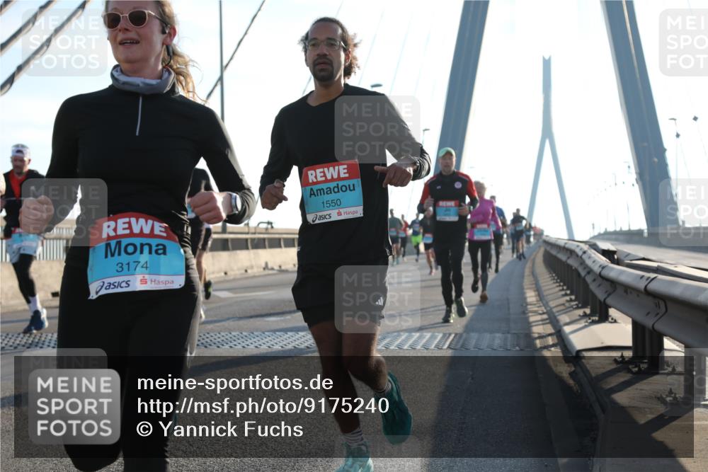 03.10.2025 - Köhlbrandbrückenlauf Yannick Fuchs http://msf.ph/oto/9175240 03.10.2025 08:24:03 Position 1 3174, 1550 meine-sportfotos.de