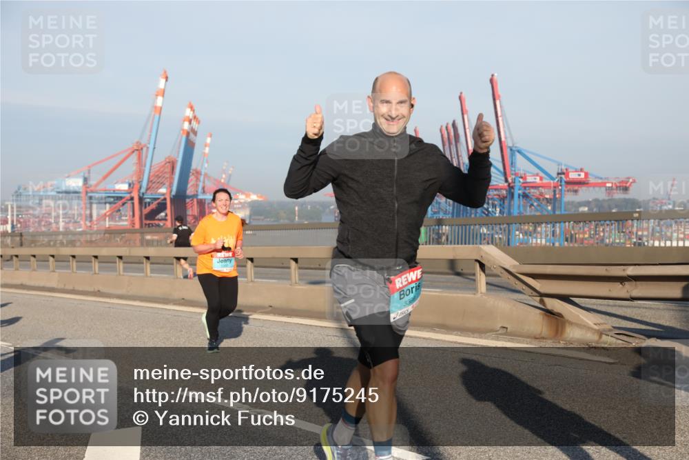 03.10.2025 - Köhlbrandbrückenlauf Yannick Fuchs http://msf.ph/oto/9175245 03.10.2025 08:44:54 Position 2 3369 meine-sportfotos.de