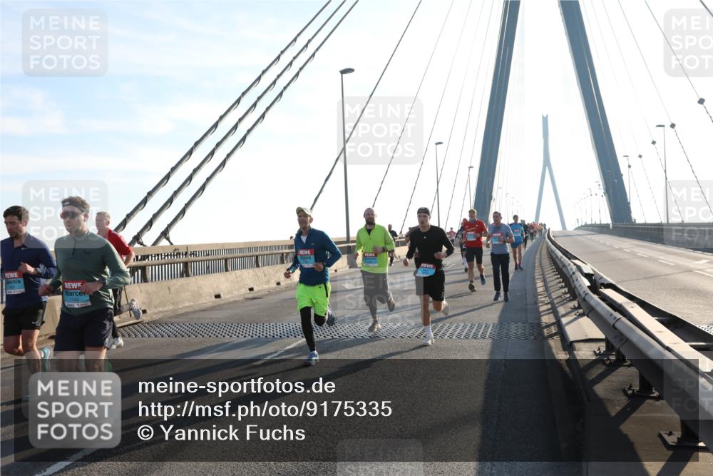 03.10.2025 - Köhlbrandbrückenlauf Yannick Fuchs http://msf.ph/oto/9175335 03.10.2025 08:24:11 Position 1 1143 meine-sportfotos.de