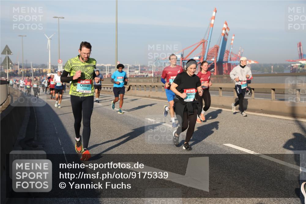 03.10.2025 - Köhlbrandbrückenlauf Yannick Fuchs http://msf.ph/oto/9175339 03.10.2025 08:45:02 Position 2 1520, 1, 3068 meine-sportfotos.de