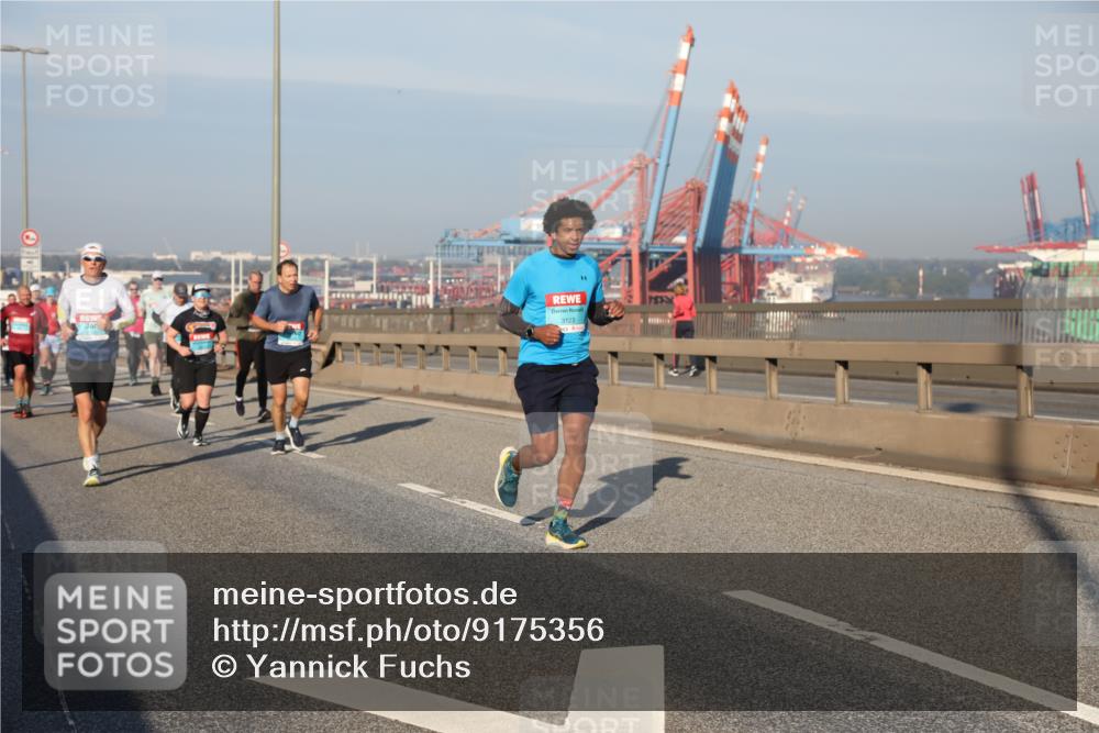 03.10.2025 - Köhlbrandbrückenlauf Yannick Fuchs http://msf.ph/oto/9175356 03.10.2025 08:45:05 Position 2 3123 meine-sportfotos.de
