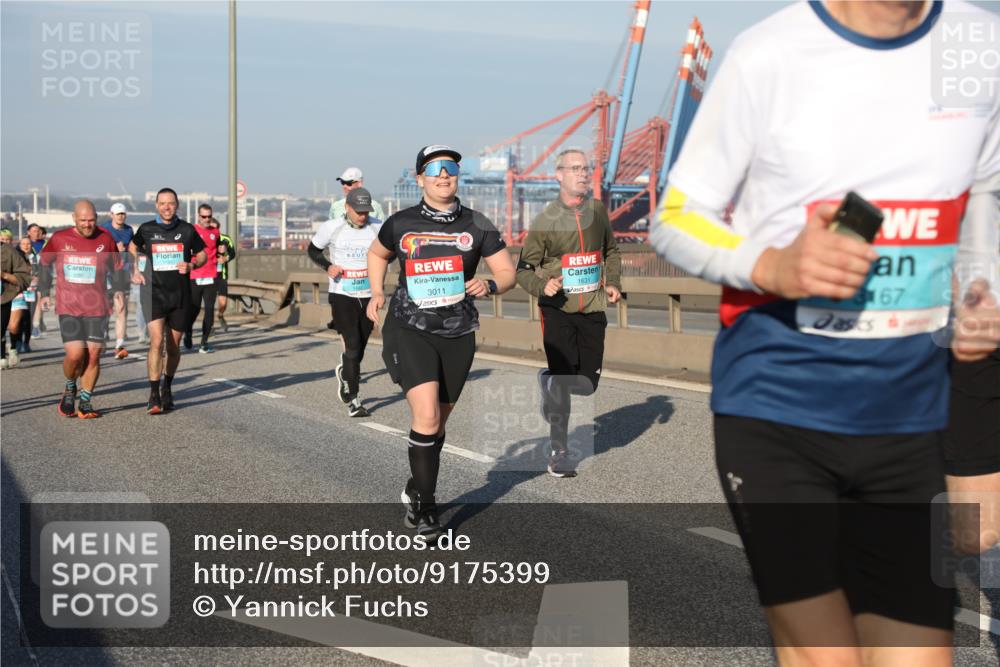 03.10.2025 - Köhlbrandbrückenlauf Yannick Fuchs http://msf.ph/oto/9175399 03.10.2025 08:45:09 Position 2 1191, 3011, 1631, 167 meine-sportfotos.de