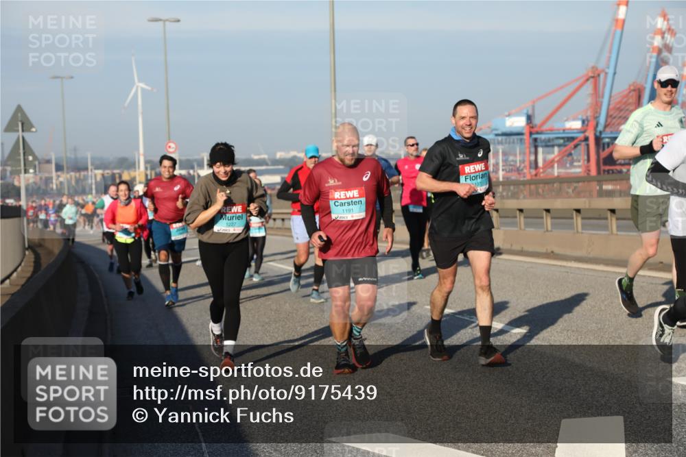 03.10.2025 - Köhlbrandbrückenlauf Yannick Fuchs http://msf.ph/oto/9175439 03.10.2025 08:45:12 Position 2 1227, 1191, 181 meine-sportfotos.de