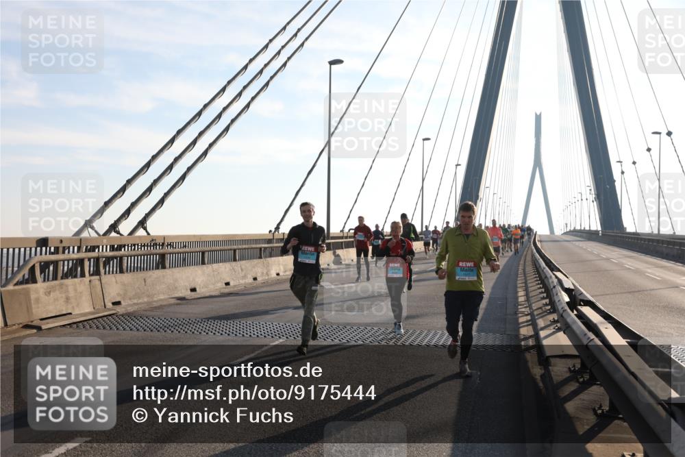 03.10.2025 - Köhlbrandbrückenlauf Yannick Fuchs http://msf.ph/oto/9175444 03.10.2025 08:24:24 Position 1  meine-sportfotos.de