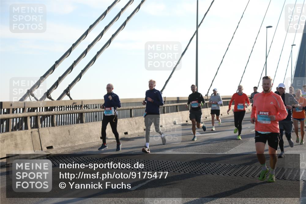 03.10.2025 - Köhlbrandbrückenlauf Yannick Fuchs http://msf.ph/oto/9175477 03.10.2025 08:24:29 Position 1 1292 meine-sportfotos.de
