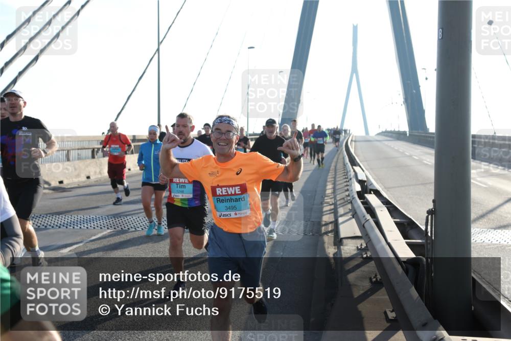 03.10.2025 - Köhlbrandbrückenlauf Yannick Fuchs http://msf.ph/oto/9175519 03.10.2025 08:24:35 Position 1 1248, 3495 meine-sportfotos.de