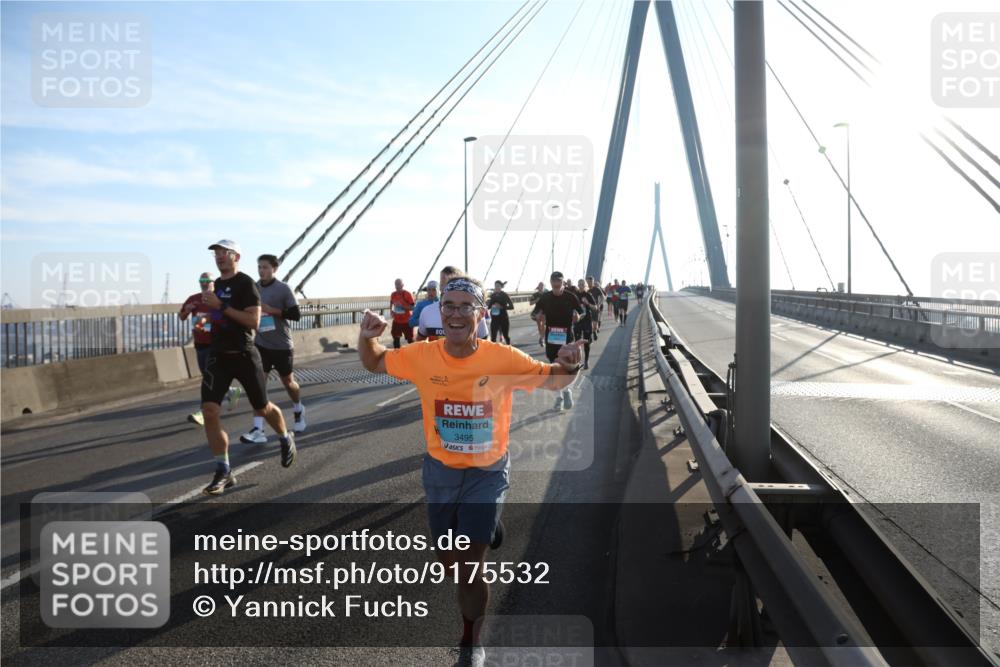 03.10.2025 - Köhlbrandbrückenlauf Yannick Fuchs http://msf.ph/oto/9175532 03.10.2025 08:24:35 Position 1 3495 meine-sportfotos.de