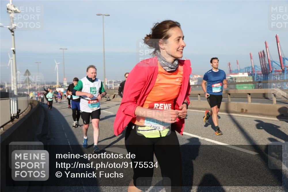 03.10.2025 - Köhlbrandbrückenlauf Yannick Fuchs http://msf.ph/oto/9175534 03.10.2025 08:45:18 Position 2 1522, 3197 meine-sportfotos.de