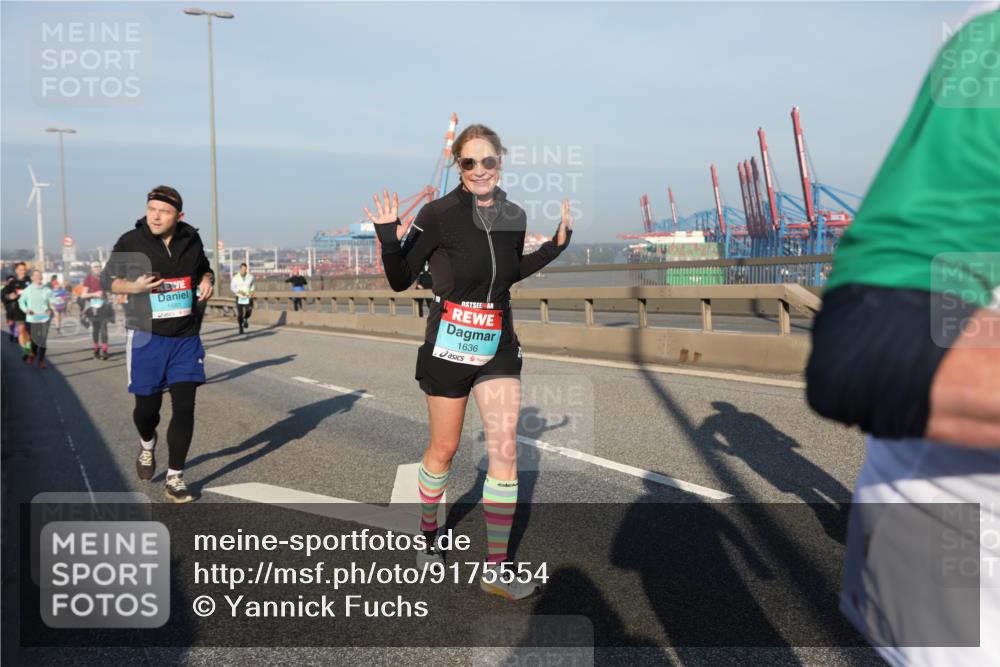 03.10.2025 - Köhlbrandbrückenlauf Yannick Fuchs http://msf.ph/oto/9175554 03.10.2025 08:45:20 Position 2 1681, 1636 meine-sportfotos.de