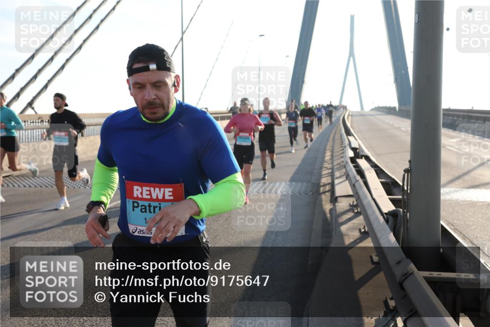 03.10.2025 - Köhlbrandbrückenlauf Yannick Fuchs http://msf.ph/oto/9175647 03.10.2025 08:24:43 Position 1 1 meine-sportfotos.de
