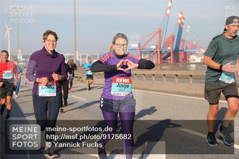 03.10.2025 - Köhlbrandbrückenlauf Yannick Fuchs http://msf.ph/oto/9175682 03.10.2025 08:45:33 Position 2 1470, 2015, 1501 meine-sportfotos.de