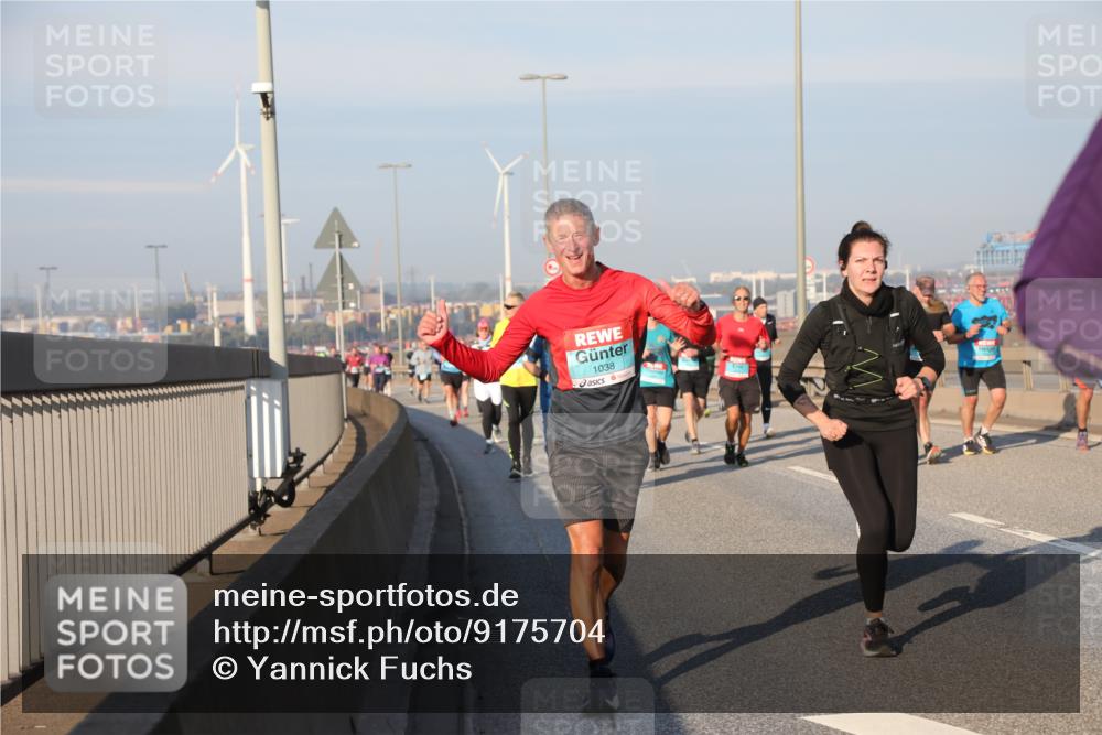 03.10.2025 - Köhlbrandbrückenlauf Yannick Fuchs http://msf.ph/oto/9175704 03.10.2025 08:45:34 Position 2 1038 meine-sportfotos.de