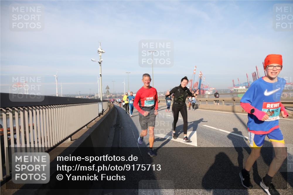 03.10.2025 - Köhlbrandbrückenlauf Yannick Fuchs http://msf.ph/oto/9175713 03.10.2025 08:45:35 Position 2  meine-sportfotos.de