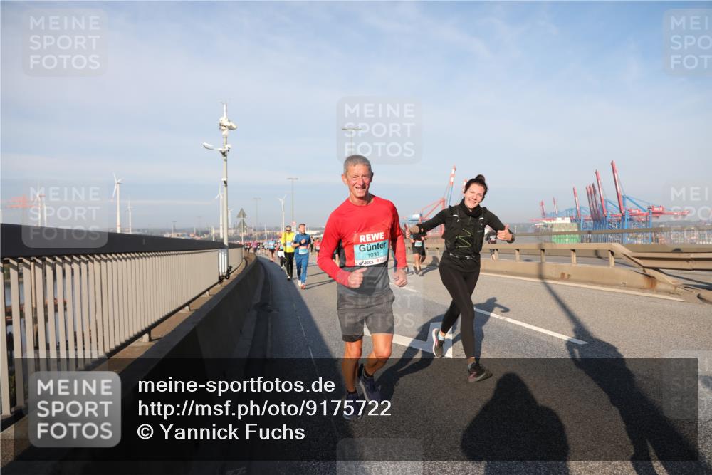 03.10.2025 - Köhlbrandbrückenlauf Yannick Fuchs http://msf.ph/oto/9175722 03.10.2025 08:45:36 Position 2 1038 meine-sportfotos.de
