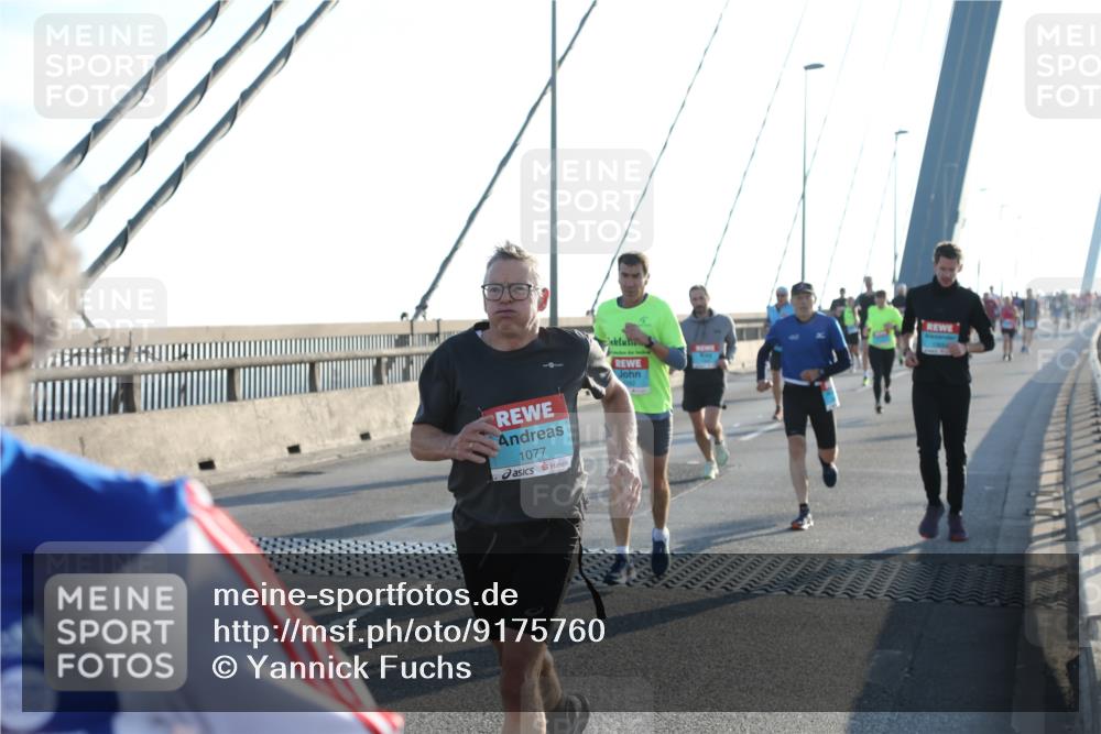 03.10.2025 - Köhlbrandbrückenlauf Yannick Fuchs http://msf.ph/oto/9175760 03.10.2025 08:24:52 Position 1 1077 meine-sportfotos.de