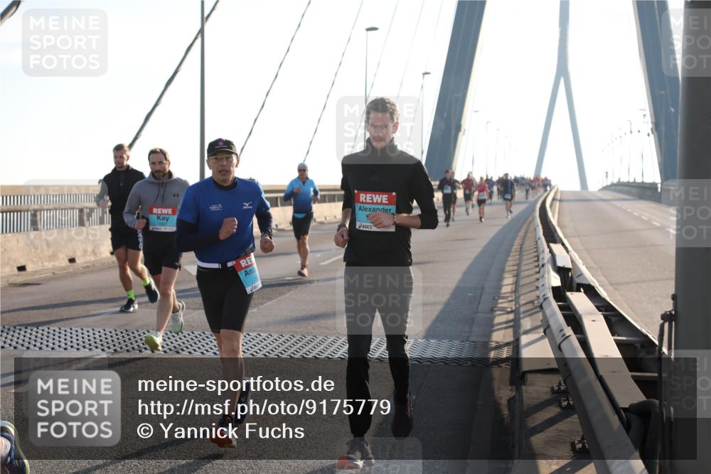 03.10.2025 - Köhlbrandbrückenlauf Yannick Fuchs http://msf.ph/oto/9175779 03.10.2025 08:24:54 Position 1  meine-sportfotos.de