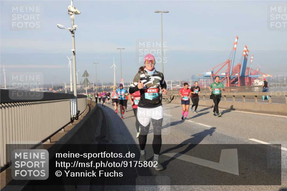 03.10.2025 - Köhlbrandbrückenlauf Yannick Fuchs http://msf.ph/oto/9175802 03.10.2025 08:45:42 Position 2 139 meine-sportfotos.de