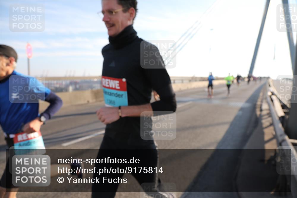 03.10.2025 - Köhlbrandbrückenlauf Yannick Fuchs http://msf.ph/oto/9175814 03.10.2025 08:24:55 Position 1 1368 meine-sportfotos.de