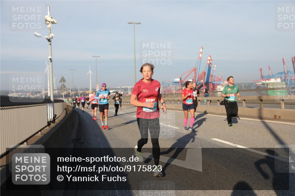 03.10.2025 - Köhlbrandbrückenlauf Yannick Fuchs http://msf.ph/oto/9175823 03.10.2025 08:45:44 Position 2  meine-sportfotos.de