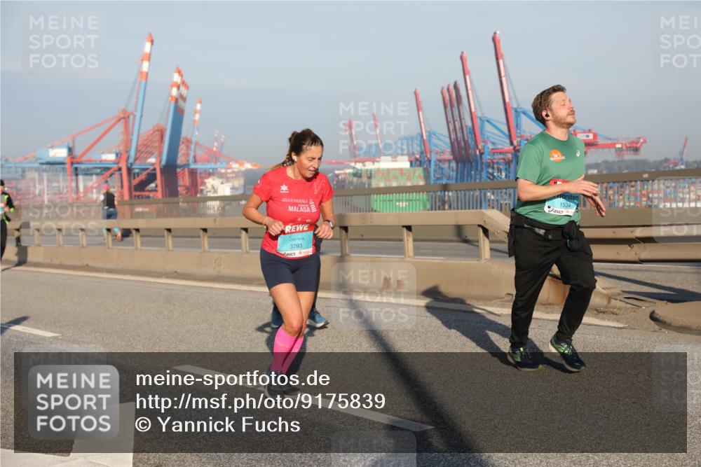 03.10.2025 - Köhlbrandbrückenlauf Yannick Fuchs http://msf.ph/oto/9175839 03.10.2025 08:45:45 Position 2 3793, 1534 meine-sportfotos.de