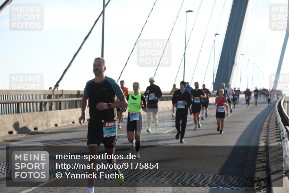 03.10.2025 - Köhlbrandbrückenlauf Yannick Fuchs http://msf.ph/oto/9175854 03.10.2025 08:25:00 Position 1 1056 meine-sportfotos.de