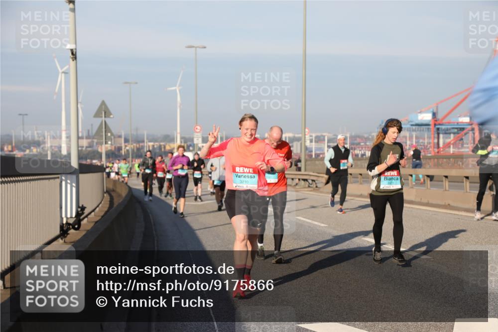 03.10.2025 - Köhlbrandbrückenlauf Yannick Fuchs http://msf.ph/oto/9175866 03.10.2025 08:45:48 Position 2 3210 meine-sportfotos.de