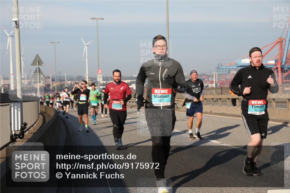 03.10.2025 - Köhlbrandbrückenlauf Yannick Fuchs http://msf.ph/oto/9175972 03.10.2025 08:45:57 Position 2 1, 1455, 1871, 3515 meine-sportfotos.de
