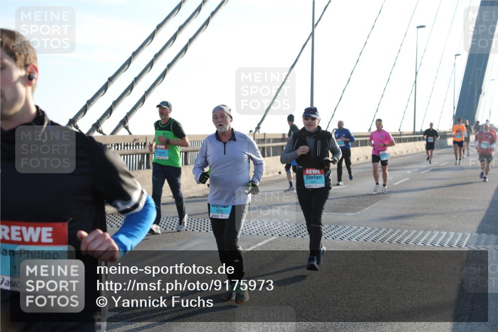 03.10.2025 - Köhlbrandbrückenlauf Yannick Fuchs http://msf.ph/oto/9175973 03.10.2025 08:25:17 Position 1 1316, 1073, 1457 meine-sportfotos.de