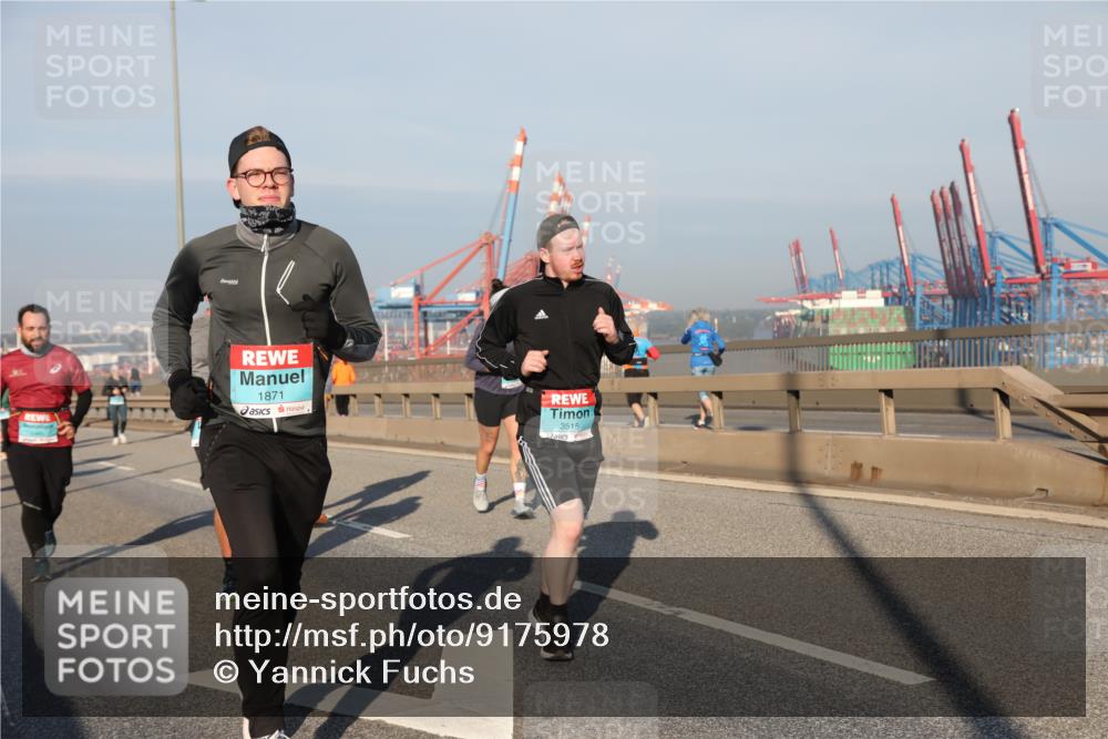 03.10.2025 - Köhlbrandbrückenlauf Yannick Fuchs http://msf.ph/oto/9175978 03.10.2025 08:45:58 Position 2 1871, 3515 meine-sportfotos.de
