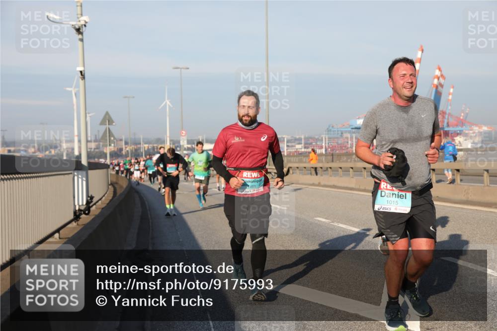 03.10.2025 - Köhlbrandbrückenlauf Yannick Fuchs http://msf.ph/oto/9175993 03.10.2025 08:46:00 Position 2 1465, 1015 meine-sportfotos.de