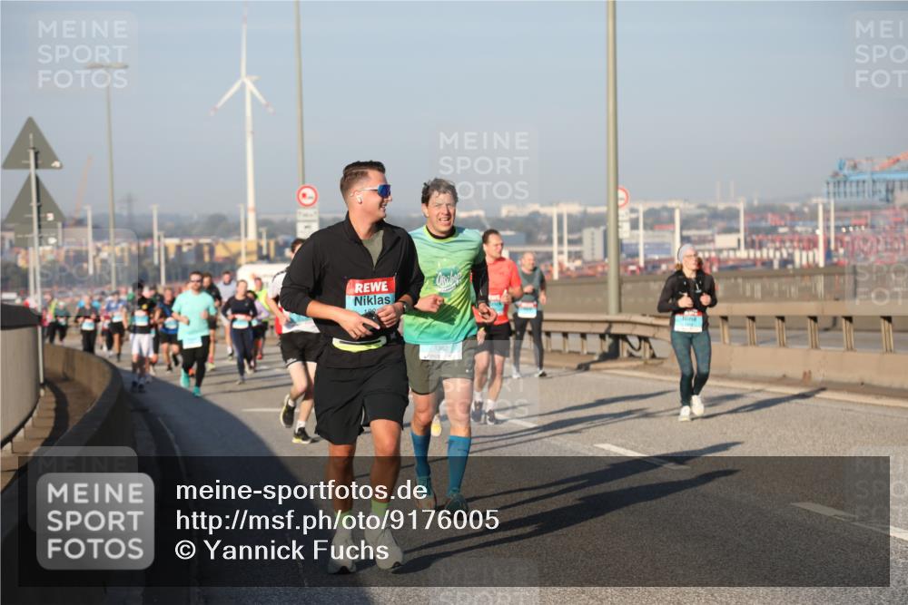 03.10.2025 - Köhlbrandbrückenlauf Yannick Fuchs http://msf.ph/oto/9176005 03.10.2025 08:46:02 Position 2 1362 meine-sportfotos.de