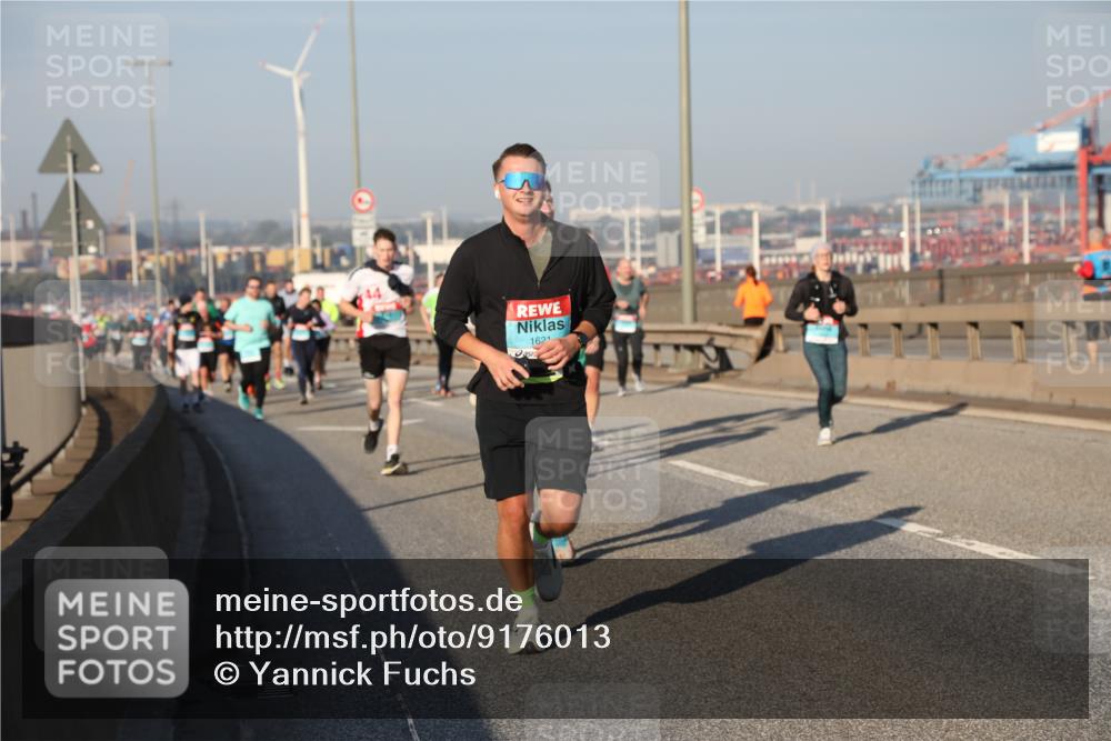03.10.2025 - Köhlbrandbrückenlauf Yannick Fuchs http://msf.ph/oto/9176013 03.10.2025 08:46:02 Position 2 44, 1621 meine-sportfotos.de