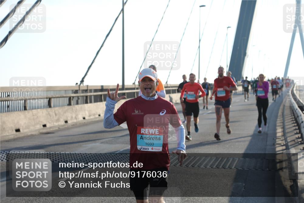 03.10.2025 - Köhlbrandbrückenlauf Yannick Fuchs http://msf.ph/oto/9176036 03.10.2025 08:25:22 Position 1 1033 meine-sportfotos.de