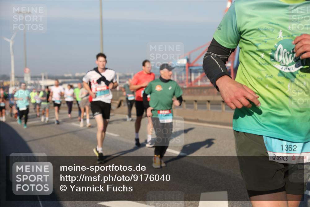 03.10.2025 - Köhlbrandbrückenlauf Yannick Fuchs http://msf.ph/oto/9176040 03.10.2025 08:46:06 Position 2 1362 meine-sportfotos.de